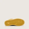Zapatillas Young Ball Star en gamuza ocre con estrella y lengüeta en el talón de cuero blanco brillante