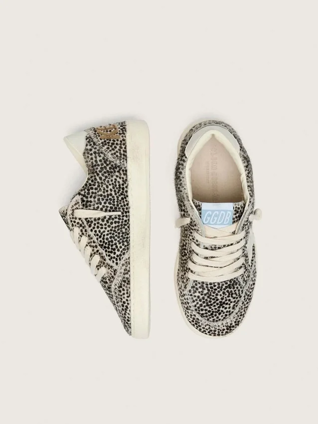 Zapatillas Ball Star para niños en piel de potro con estampado de leopardo en blanco y negro y estrella de cuero color crema