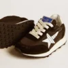 Zapatillas Young Marathon de nylon negro con estrella estampada y lengüeta de cuero en el talón