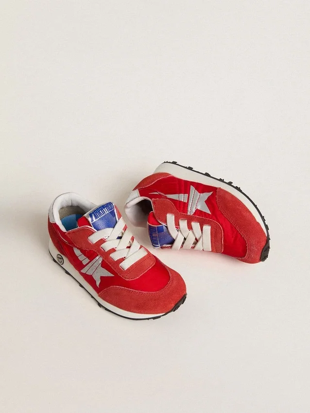 Zapatillas Young Marathon de nylon rojo con estrella estampada y lengüeta de cuero en el talón