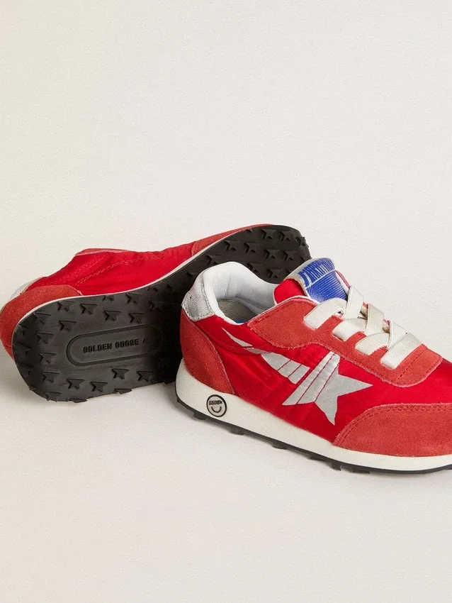 Zapatillas Young Marathon de nylon rojo con estrella estampada y lengüeta de cuero en el talón
