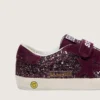Zapatillas Young Old School en color burdeos con purpurina, con estrella de gamuza burdeos y lengüeta en el talón