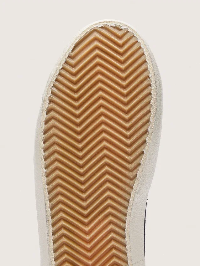 Zapatillas Young Old School en gamuza azul con estrella plateada con purpurina y lengüeta de cuero blanco en el talón