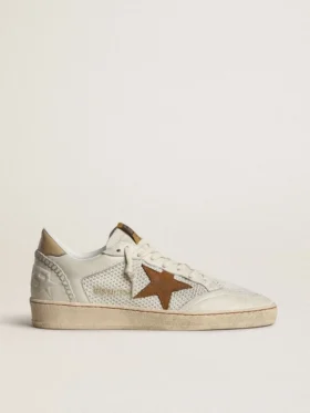 Zapatos Ball Star para mujer en napa blanca y malla con estrella de nubuck color tabaco y lengüeta del tacón en color beige