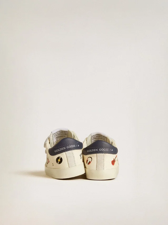 Zapatos escolares para bebé en piel napa con estampado musical y estrella de gamuza blanca