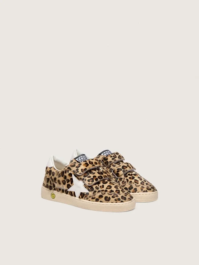 Zapatos Junior Ball Star en piel de potro con estampado de leopardo, estrella de cuero blanco y lengüeta en el talón