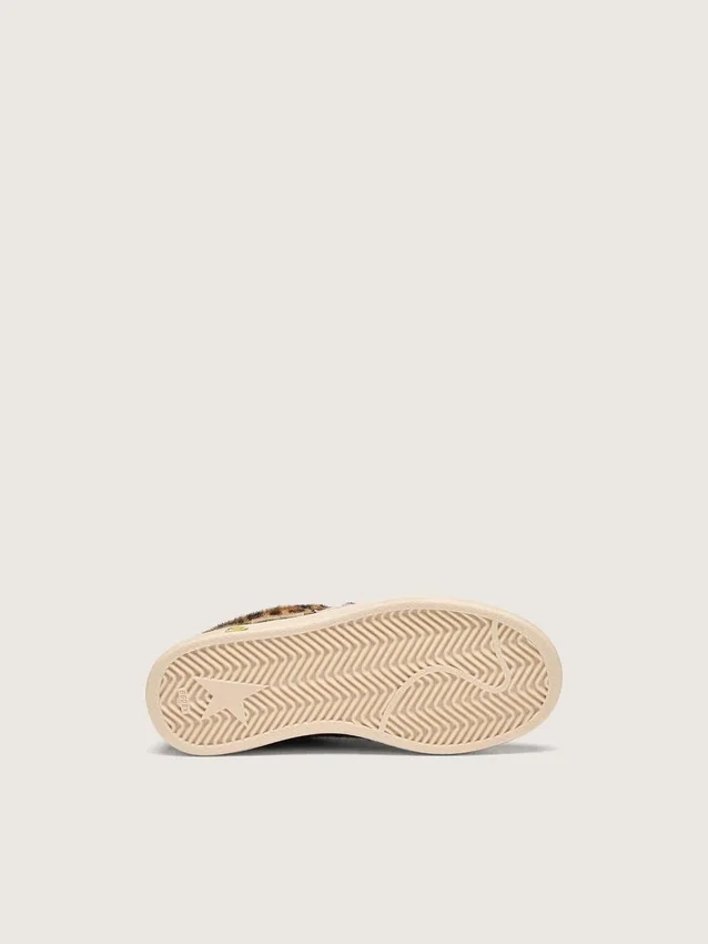 Zapatos Junior Ball Star en piel de potro con estampado de leopardo, estrella de cuero blanco y lengüeta en el talón
