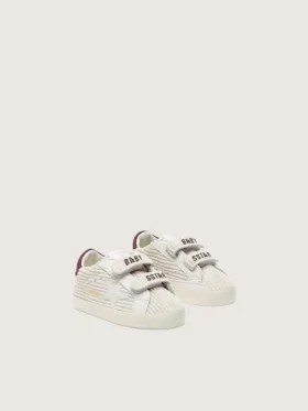 Zapatos para bebé de terciopelo con estrella de gamuza blanca y lengüeta de talón de cuero burdeos