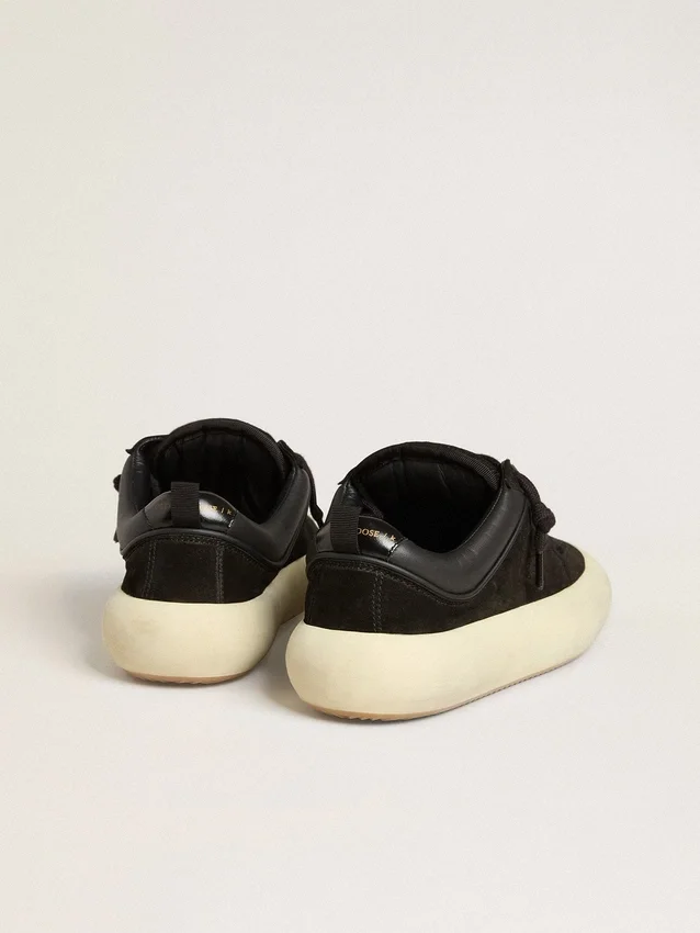 Zapatos Space-Star Cube para hombre en gamuza negra con estrella perforada