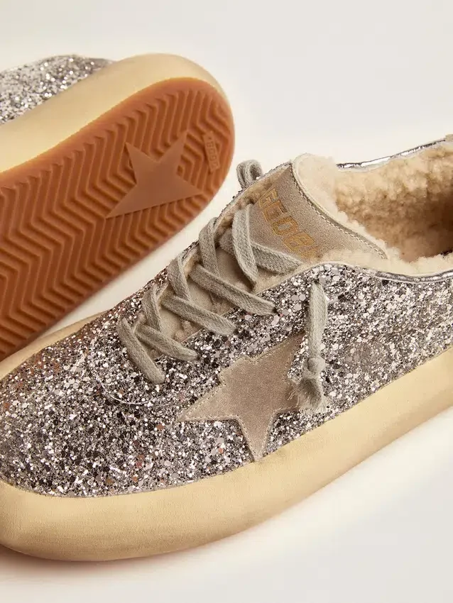Zapatos Space-Star para mujer en brillo plateado con forro de piel de oveja