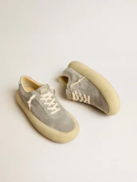 Zapatos Space-Star para mujer en gamuza gris hielo con estrella perforada