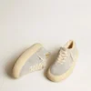 Zapatos Space-Star para mujer en gamuza gris hielo con forro de piel de oveja