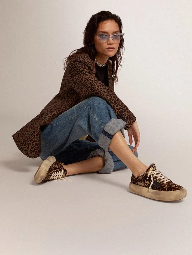 Zapatos Space-Star para mujer en piel de potro con estampado animal y forro de piel de oveja