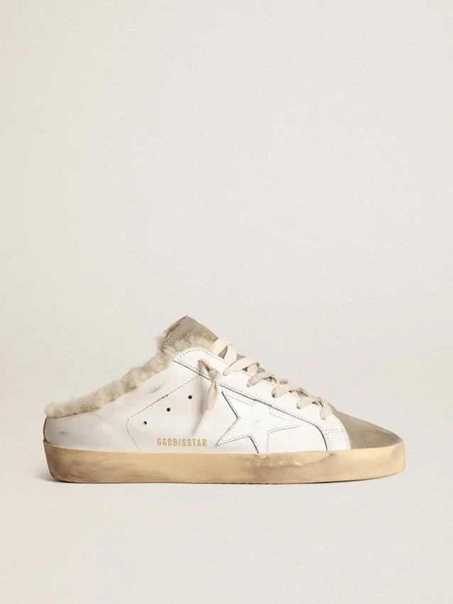 Zapatos tipo Super-Star Sabot con estrella de cuero blanco y forro de piel de oveja